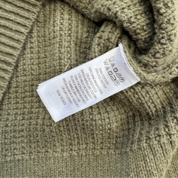 Anthropologie Lucy & Laurel green cold shoulder tunic sweater ❤️ - Picture 5 of 6